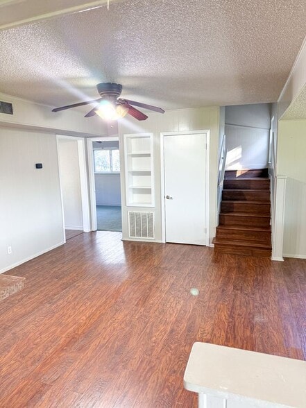 Building Photo - 126 Granada