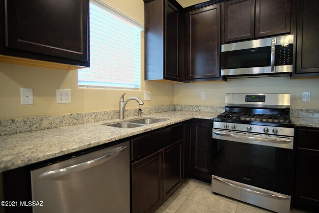 Building Photo - 3462 W Ringtail Den Way