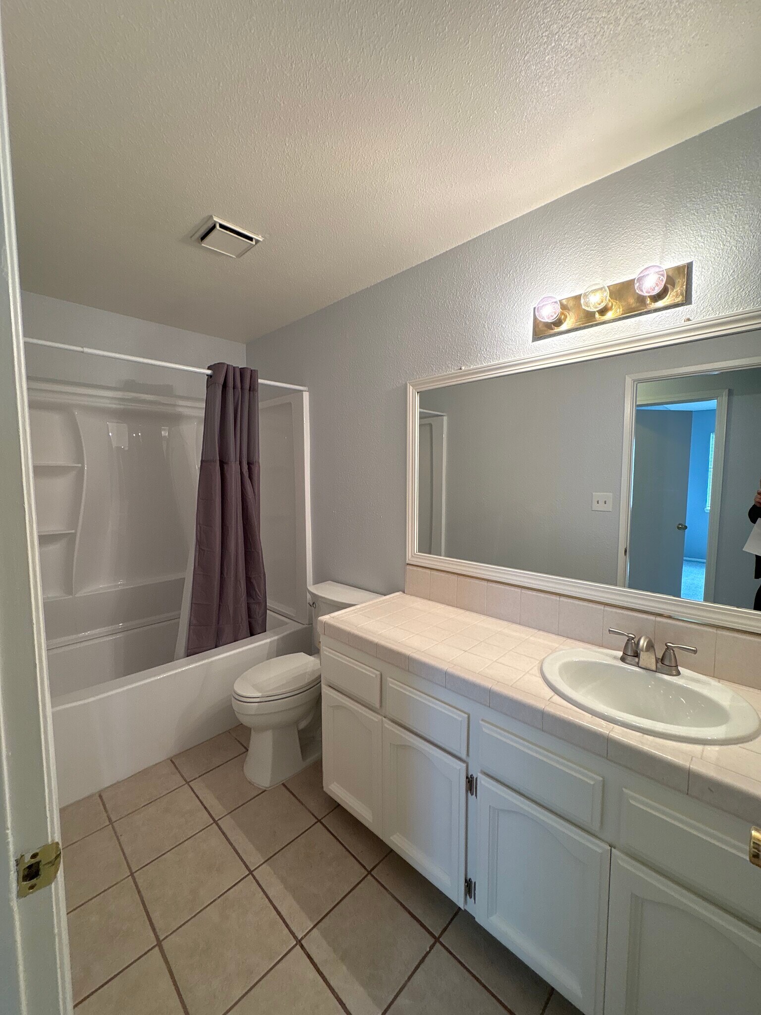 Building Photo - 3800 Collier St