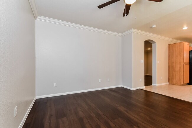 Building Photo - 9434 Havasu Canyon Ave