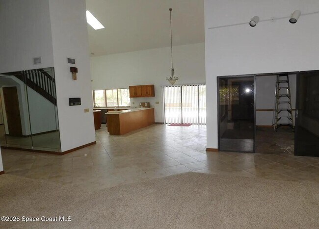 Building Photo - 649 Woodbridge Dr