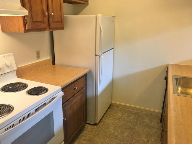 Building Photo - 521 Pine St