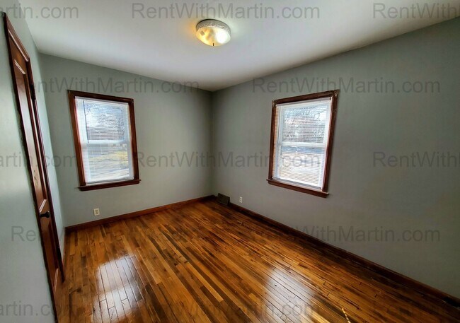 Building Photo - 500 Boston Ave