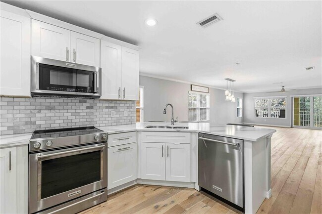 Building Photo - 9040 White Sage Loop