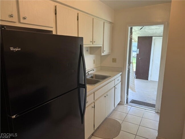 Building Photo - 406 Morgan Cir S
