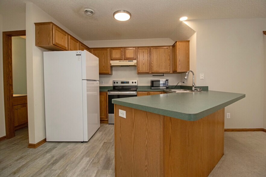 Building Photo - 8647 Quarry Ridge Ln