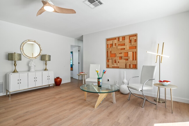 Building Photo - 2627 N Cerritos Rd