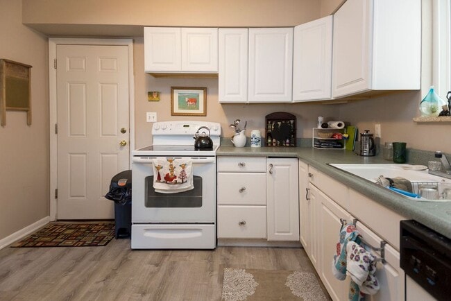 Building Photo - Charming West Fort Collins Ranch Near Campus West & Foothills