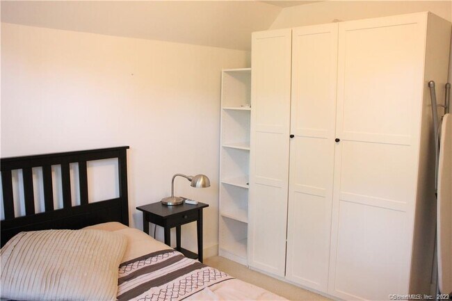 Building Photo - 45 Trumbull St