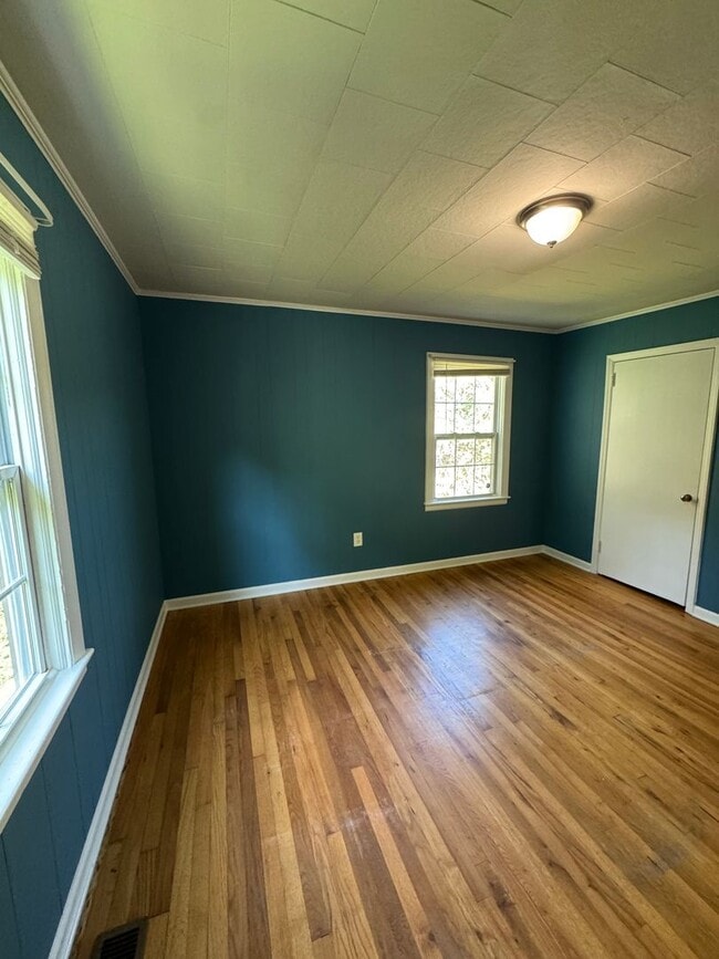 Building Photo - 829 Montclair Cir NW