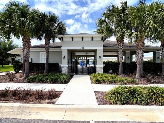 Building Photo - 447 Arbor Lakes Dr