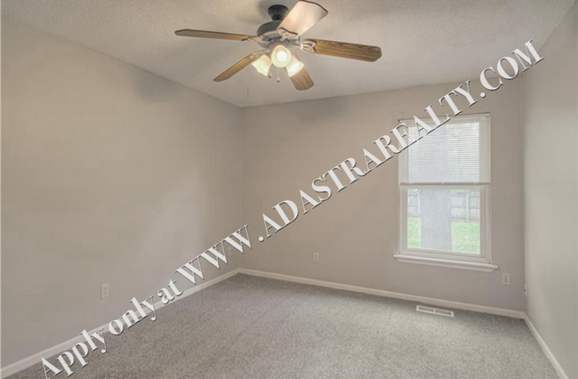 Building Photo - Beautiful, Clean, and Bright 3Bed 2 Bath H...