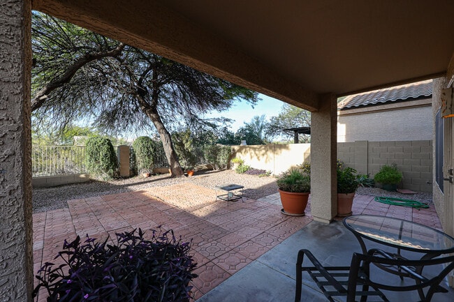 Building Photo - 4218 E Palo Brea Ln