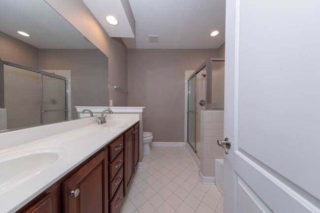 Building Photo - Golf course views in Braemar Creek 3 beds