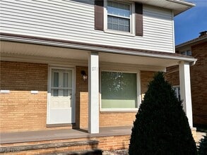 Building Photo - 1271 Bonnie Ln