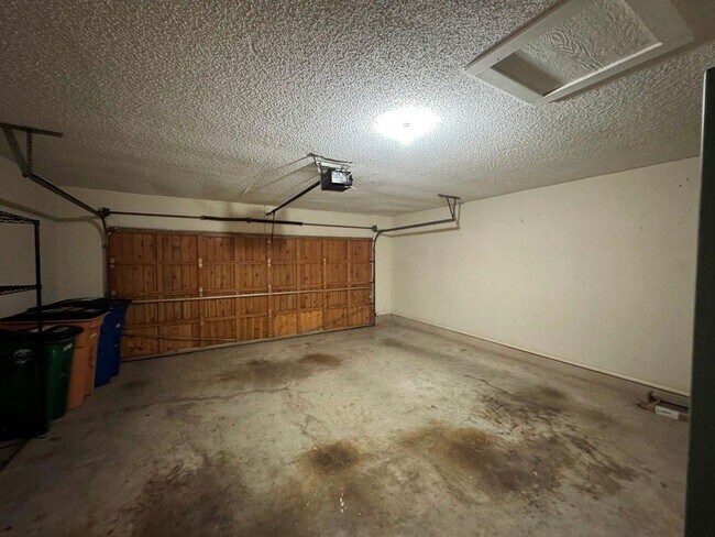 Building Photo - 6401 Wallace Cove