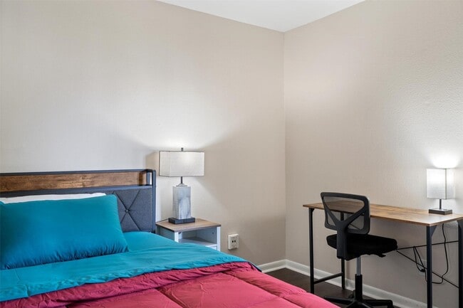 Building Photo - 8419 Hearth Dr