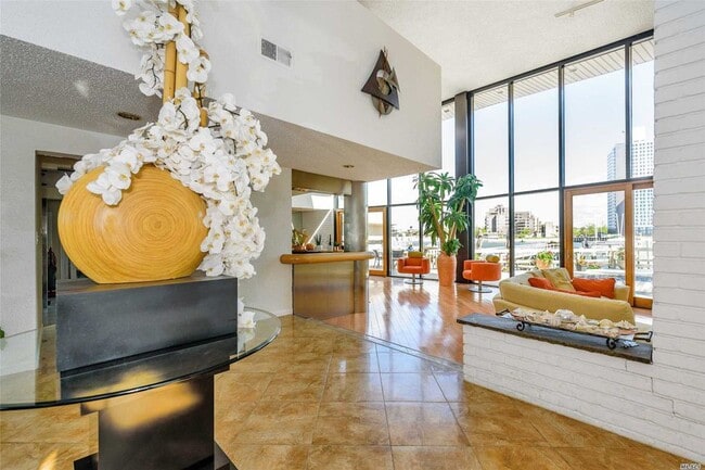 Building Photo - 197 Granada St