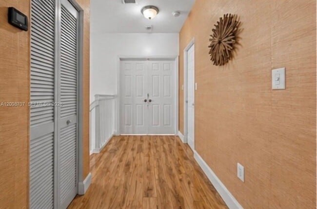 Building Photo - 2609 NE 42nd Ave