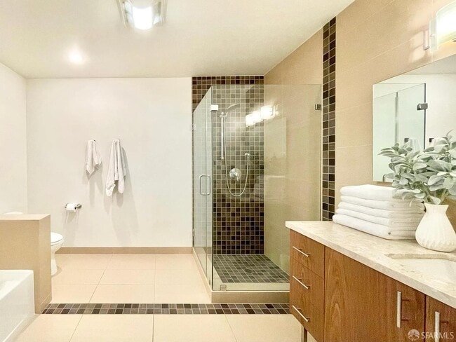 Building Photo - 1151 Sutter St