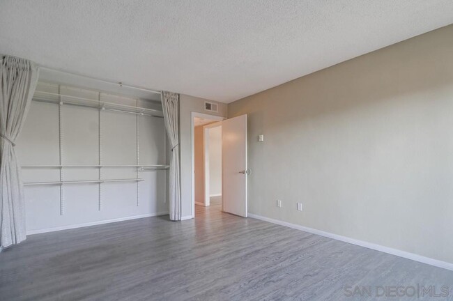 Building Photo - 5700 Baltimore Dr