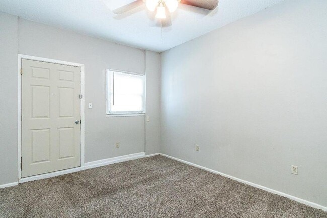 Building Photo - 4212 42nd St