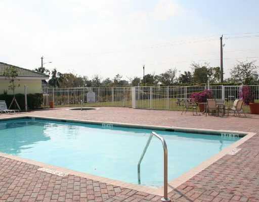 Building Photo - 2080 Greenview Shores Blvd