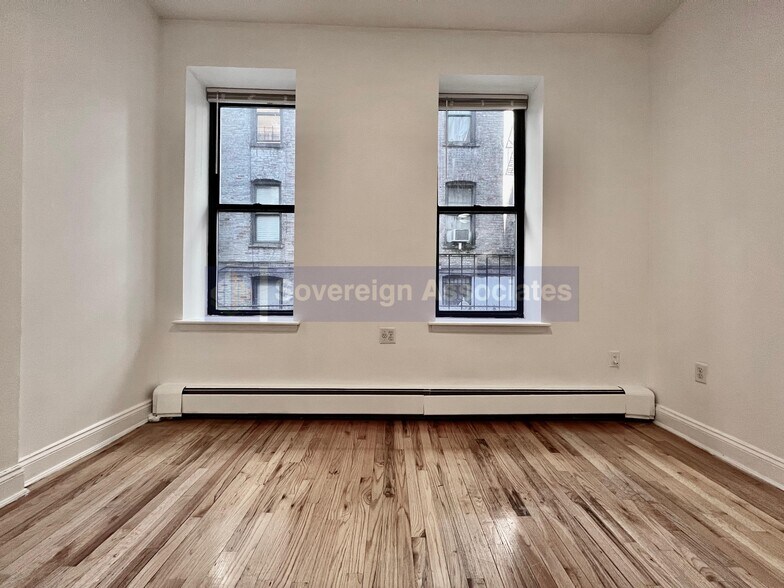 Building Photo - 519 W 151st St