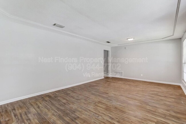 Building Photo - 1758 Alder Dr