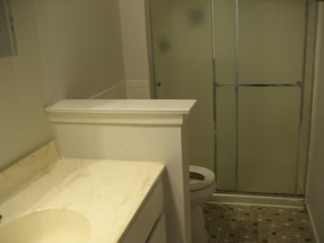 Building Photo - 1424 Carol Ct