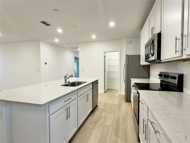 Building Photo - 4685 Citrus Cir