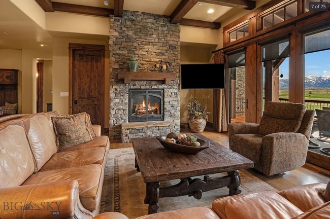 Building Photo - Executive Rental in Black Bull – Fully Fur...