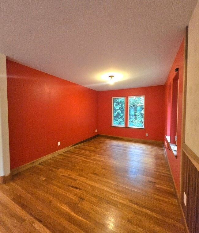 Building Photo - 2 Bedroom, 2 Bathroom Home For Rent in the...