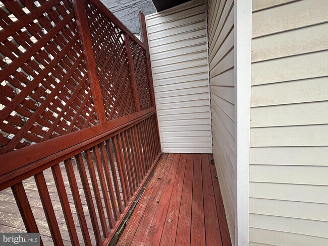 Building Photo - 600 Keefer Pl NW