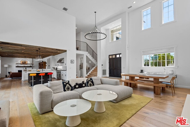 Building Photo - 23477 Palm Dr