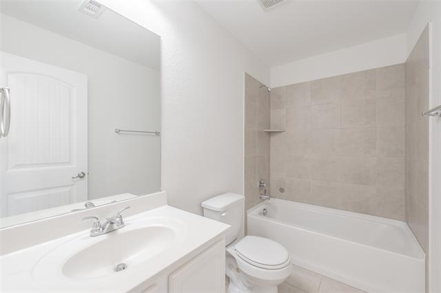 Building Photo - 6268 Topsail Dr