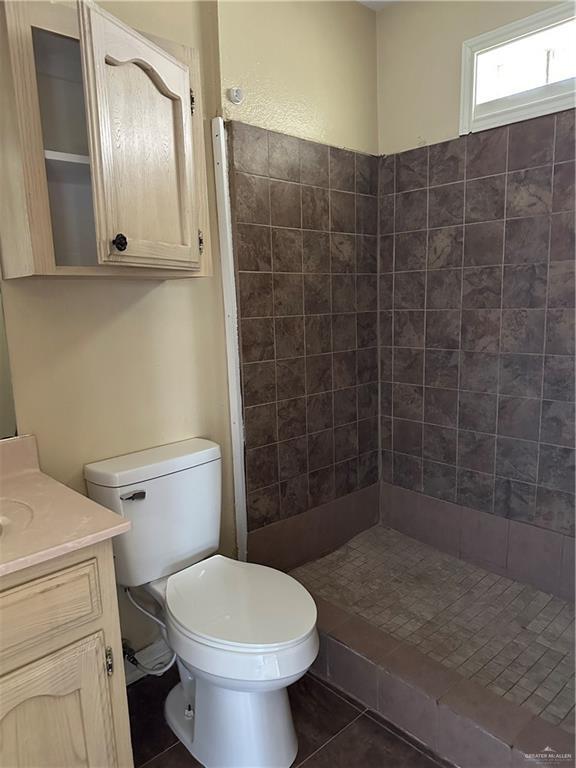 Building Photo - 35 Floresta St