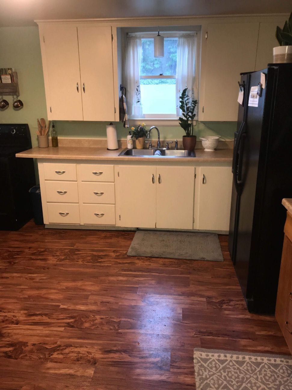 Kitchen - 505 Clark Ave