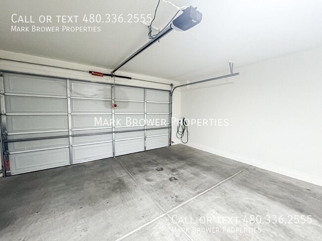 Building Photo - 249 North Sandal-