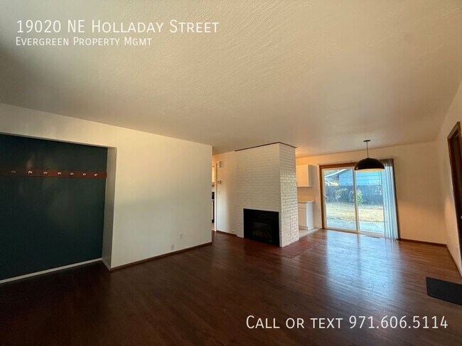 Building Photo - 19020 NE Holladay St
