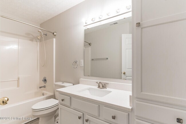 Building Photo - 7121 Blue Stream Ct
