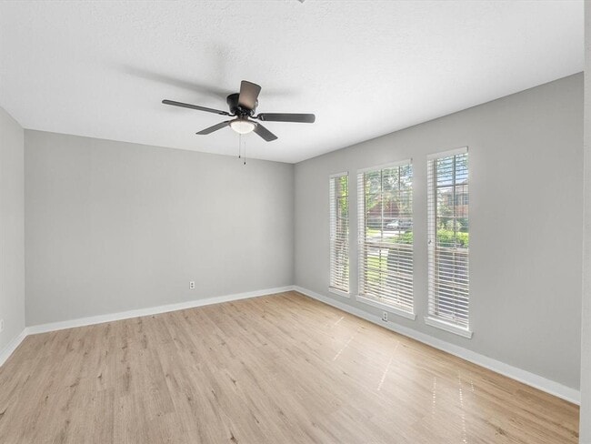 Building Photo - 1227 Lake Estates Ct