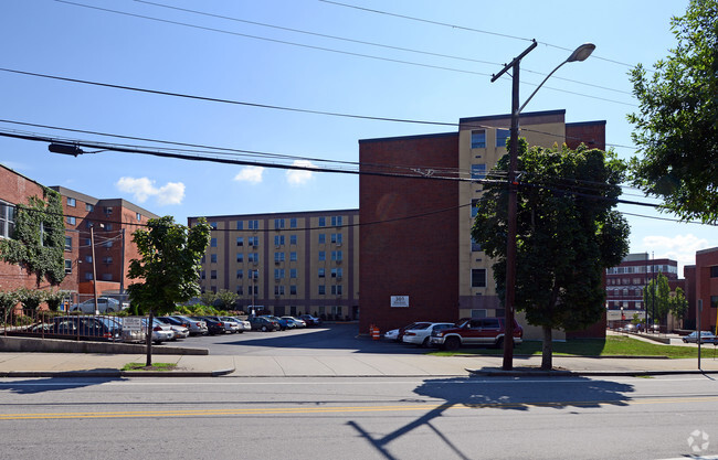 Building Photo - Northern Plaza Apartments