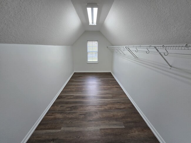 Building Photo - 110 Pine Bluff Blvd W