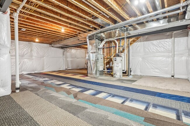 Building Photo - Luxurious Living: 2,367 Sq Ft Home with 4 Baths in Prime Location
