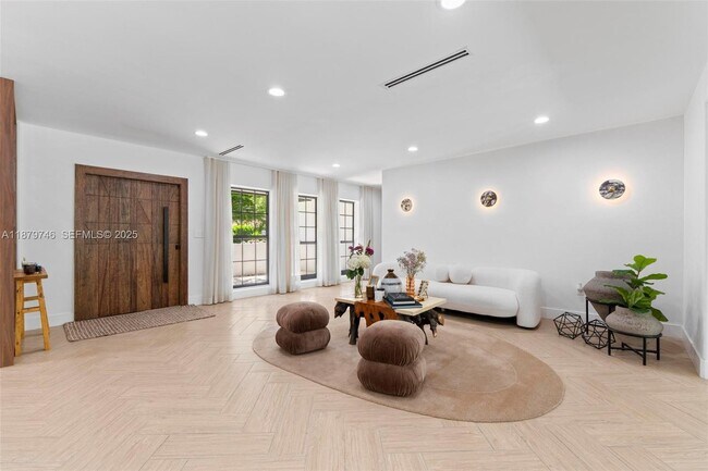 Building Photo - 15202 SW 80th Ave