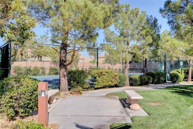 Building Photo - 9462 Castillana Ct