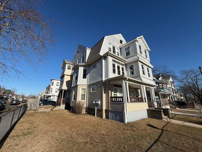 Building Photo - 242-244 Orange Street