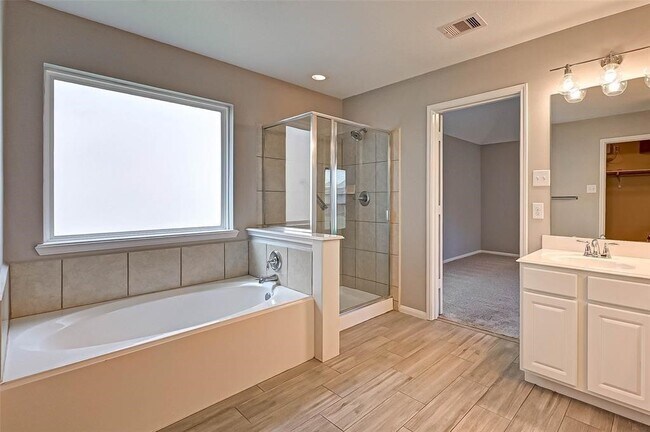 Building Photo - 19014 Rion Hill Ct