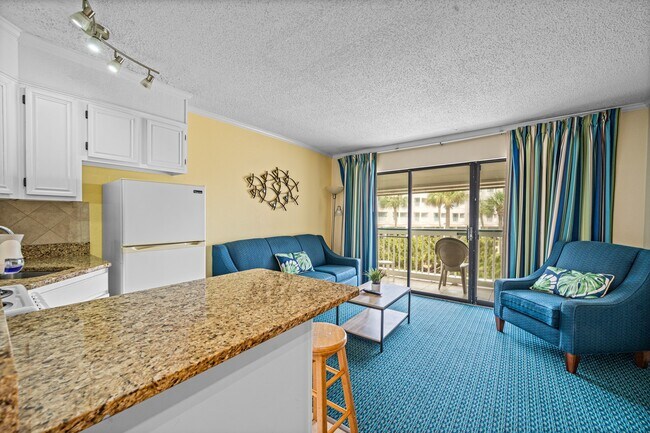 Building Photo - 6102 Seawall Blvd